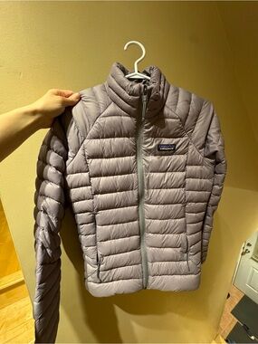 Patagonia lilac light purple Down Jacket - XS women GUC